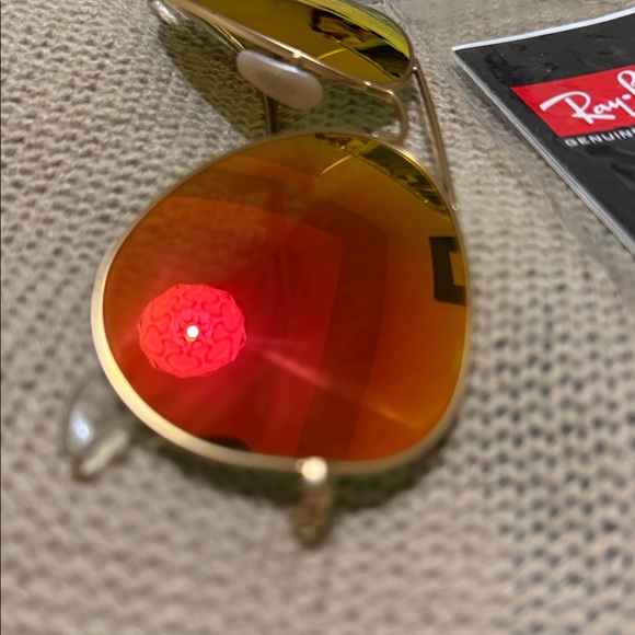 Ray-Ban Red Aviator Sunglasses - Picture 4 of 4